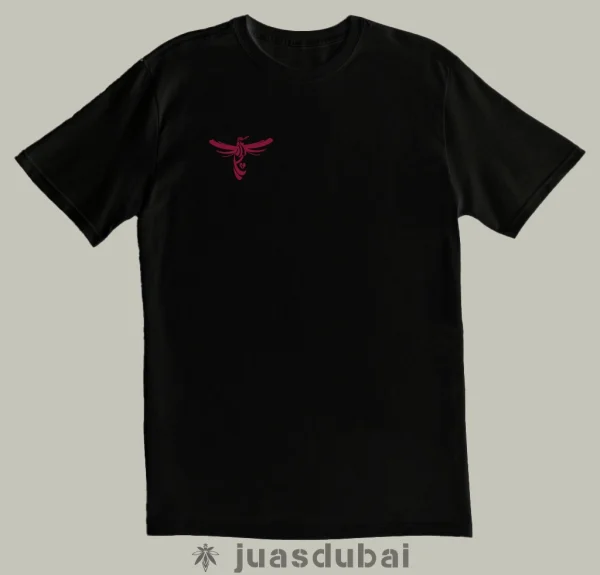 Camiseta jota de corazones negra