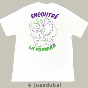 Camiseta blanca la fórmula del bacterio atrás