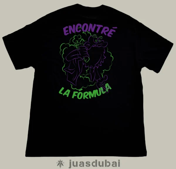 Camiseta negra la fórmula del bacterio atrás