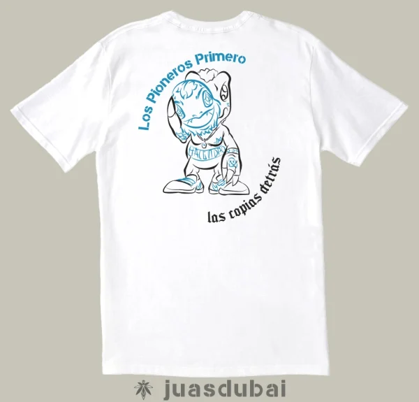 Camiseta blanca pioneros primero atrás