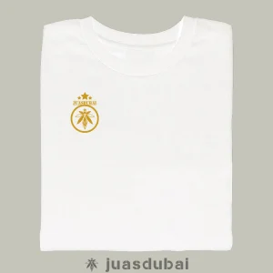 camiseta blanca Juasdubai